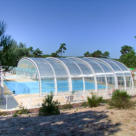 Village Vacances Les Dunes - Domaine De Bombannes 卡尔康 外观 照片